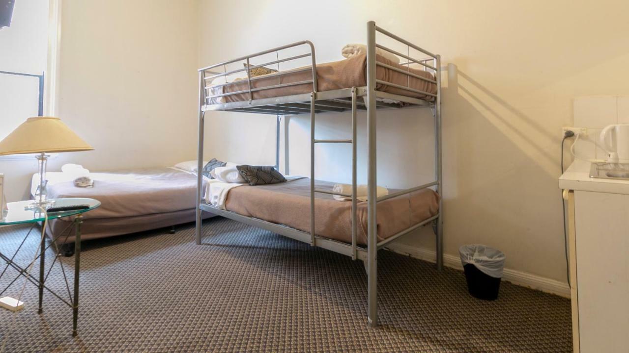 Ostello Woolbrokers Sydney
